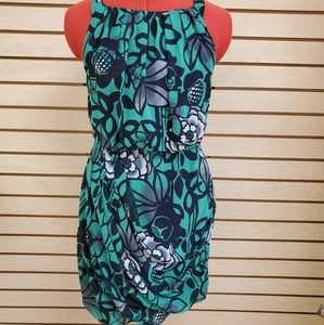 Green dress 👗 with flowers 💐